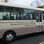 FONPER entrega autobús para estudiantes de Manabao Abajo en La Vega 1